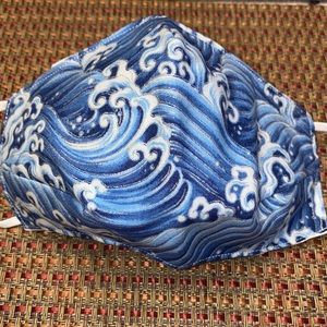 Asian Wave Face Mask
